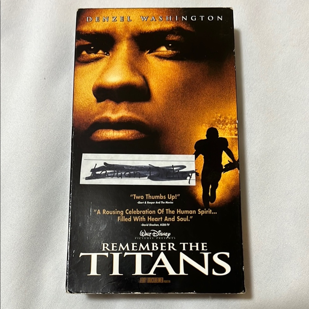 Remember the Titans VHS Movie